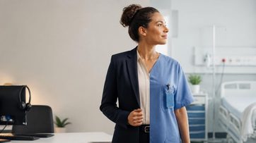 Wie helpt klantenservicemedewerkers  overstappen naar andere sectoren?
